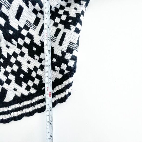 Moda International Black White Sweater Wool Blend Geometric V-Neck Women's S - Picture 8 of 8